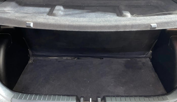 2020 Hyundai VENUE S 1.2, Petrol, Manual, 54,006 km, Boot Inside