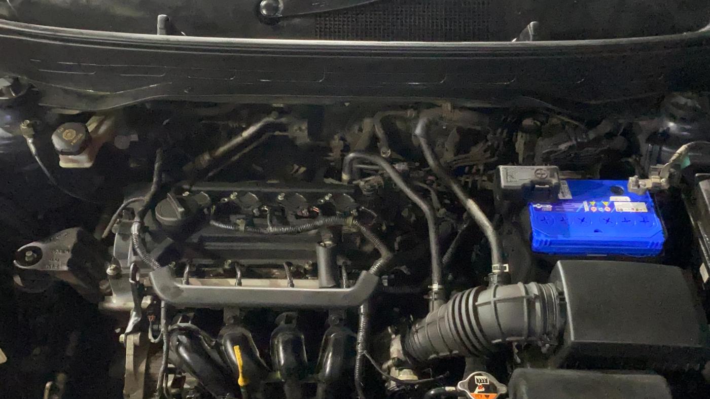 2020 Hyundai VENUE S 1.2, Petrol, Manual, 54,006 km, Engine View