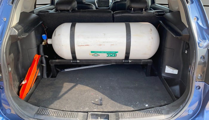 2021 Maruti S Cross ZETA AT 1.5, CNG, Automatic, 1,19,619 km, Boot Inside