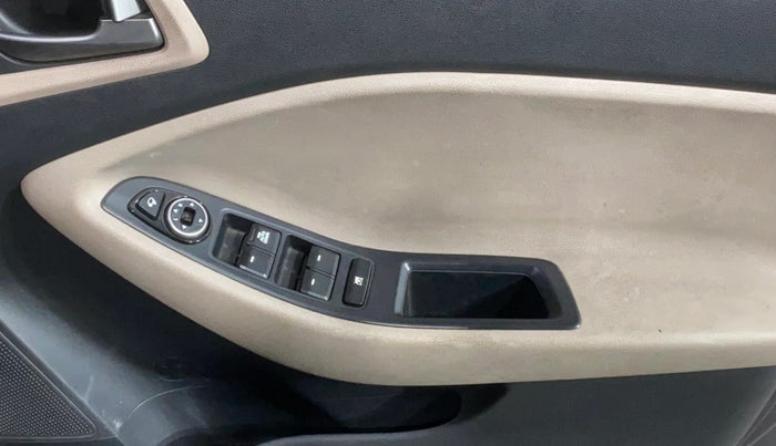 2017 Hyundai Elite i20 ASTA 1.2, Petrol, Manual, 22,932 km, Driver Side Door Panels Control