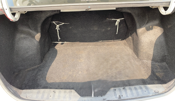 2017 Maruti Ciaz DELTA 1.4 MT PETROL, Petrol, Manual, 75,177 km, Boot Inside