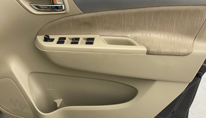 2016 Maruti Ertiga ZXI, Petrol, Manual, 86,966 km, Driver Side Door Panels Control
