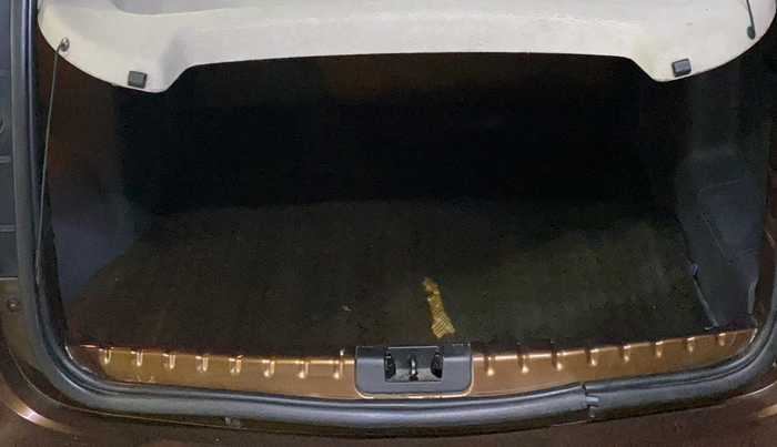 2014 Renault Duster RXL PETROL, Petrol, Manual, 37,765 km, Boot Inside