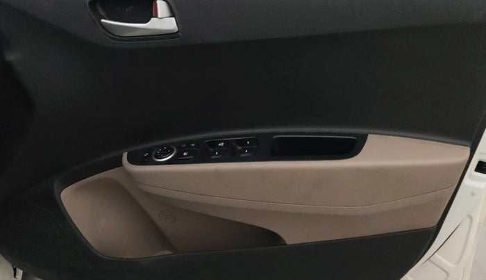 2016 Hyundai Grand i10 ASTA (O) 1.2 KAPPA VTVT, Petrol, Manual, 83,338 km, Driver Side Door Panels Control