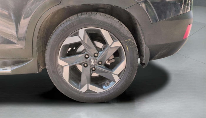 2022 Hyundai ALCAZAR PLATINUM(O) 6STR 1.5 AT, Diesel, Automatic, 78,426 km, Left Rear Wheel