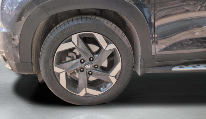 2022 Hyundai ALCAZAR PLATINUM(O) 6STR 1.5 AT, Diesel, Automatic, 78,426 km, Left Front Wheel