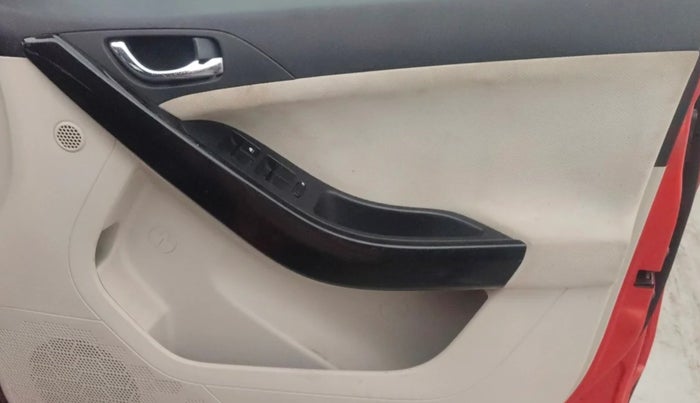 2020 Tata NEXON XZ PLUS PETROL, Petrol, Manual, 71,627 km, Driver Side Door Panels Control