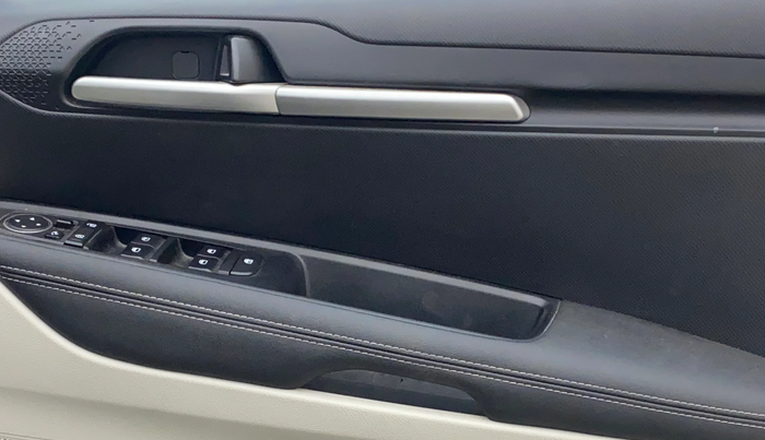 2023 KIA SONET HTX 1.0 DCT, Petrol, Automatic, 26,170 km, Driver Side Door Panels Control