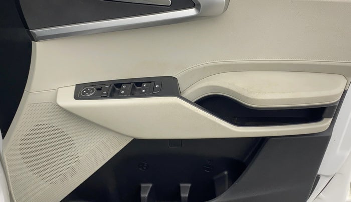 2023 KIA CARENS  PRESTIGE 1.5 TURBO PETROL IMT 7 STR , Petrol, Manual, 25,067 km, Driver Side Door Panels Control