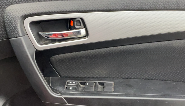 2021 Maruti Vitara Brezza ZXI PLUS, Petrol, Manual, 78,672 km, Driver Side Door Panels Control