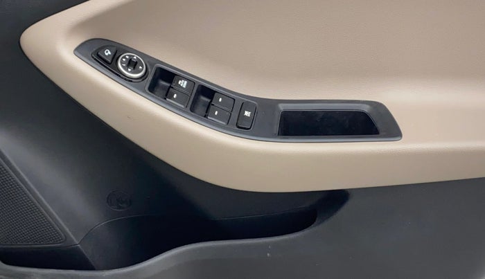 2017 Hyundai Elite i20 ASTA 1.2, Petrol, Manual, 49,960 km, Driver Side Door Panels Control