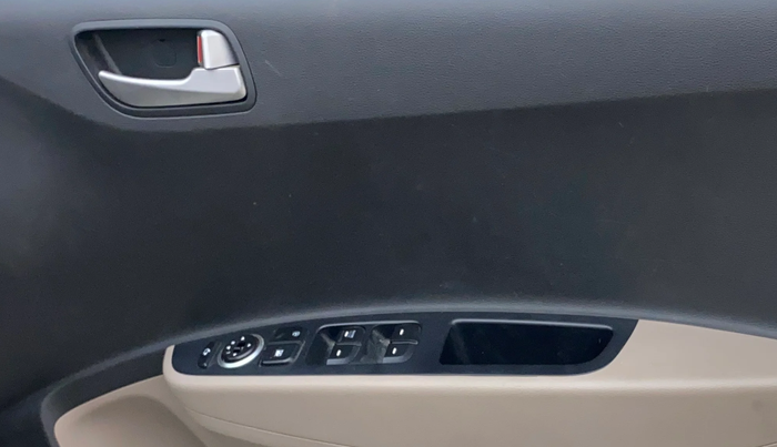 2014 Hyundai Grand i10 ASTA 1.2 KAPPA VTVT, Petrol, Manual, 72,604 km, Driver Side Door Panels Control