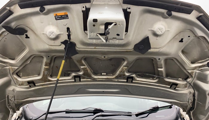 2014 Ford Ecosport TITANIUM 1.5L DIESEL (OPT), Diesel, Manual, 96,436 km, Bonnet (hood) - Insulation cover has minor damage