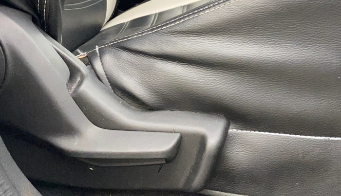 2019 Maruti Baleno DELTA PETROL 1.2, Petrol, Manual, 58,917 km, Driver Side Adjustment Panel