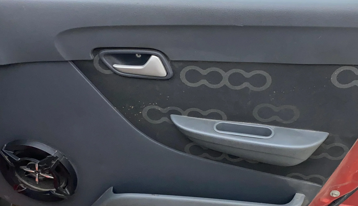 2015 Maruti Alto 800 LXI, Petrol, Manual, 1,05,420 km, Driver Side Door Panels Control