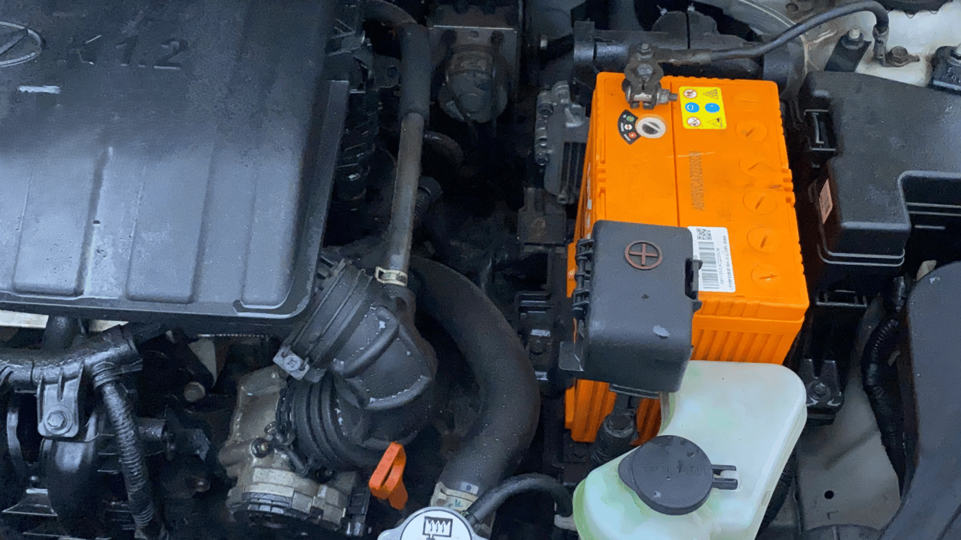 2014 Hyundai Xcent SX AT 1.2 (O), Petrol, Automatic, 10,886 km, Engine View - Left