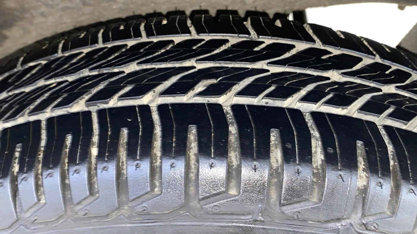 2014 Maruti Wagon R Stingray VXI, Petrol, Manual, 55,983 km, Left Rear Tyre Tread