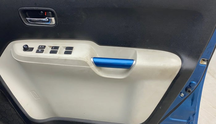 2017 Maruti IGNIS DELTA 1.2, Petrol, Manual, 14,249 km, Driver Side Door Panels Control