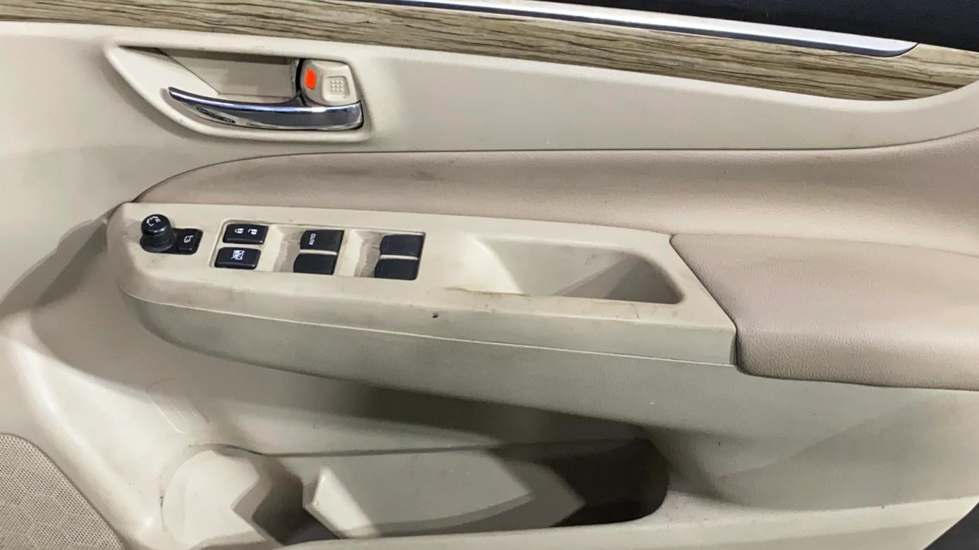 2021 Maruti Ciaz ALPHA 1.5 SHVS PETROL, Petrol, Manual, 78,666 km, Driver Side Door Panels Control