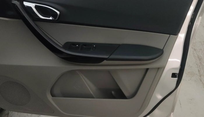 2018 Tata Tiago XZA PETROL, Petrol, Automatic, 23,052 km, Driver Side Door Panels Control