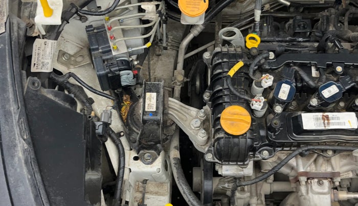 2022 Tata ALTROZ XZ PETROL, Petrol, Manual, 32,969 km, Engine View - Right