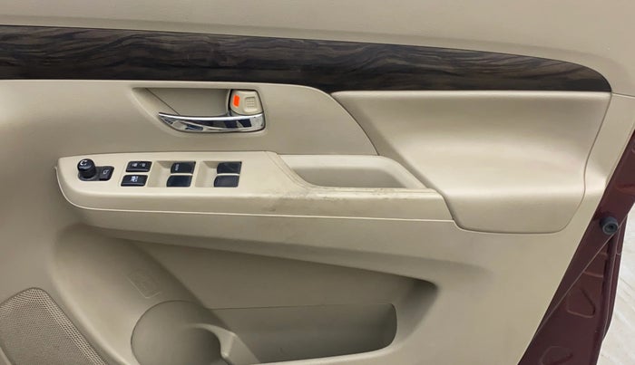 2020 Maruti Ertiga ZXI+ SHVS, Petrol, Manual, 94,315 km, Driver Side Door Panels Control