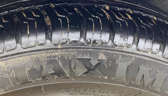 2016 Tata Tiago XZ PETROL, Petrol, Manual, 40,949 km, Right Front Tyre Tread