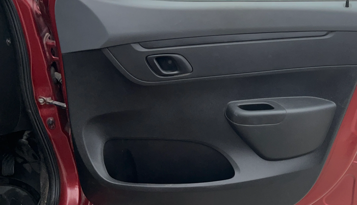 2021 Renault Kwid RXT 1.0 AMT (O), Petrol, Automatic, 61,343 km, Driver Side Door Panels Control