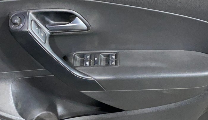 2017 Volkswagen Ameo COMFORTLINE 1.2L, Petrol, Manual, 68,818 km, Driver Side Door Panels Control