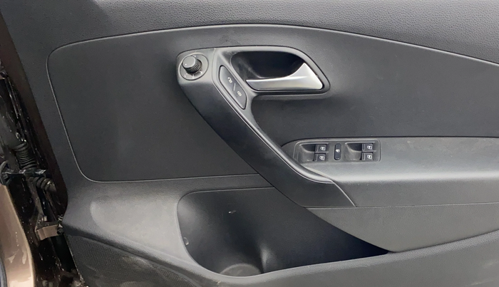 2018 Volkswagen Polo HIGHLINE PLUS 1.0 16 ALLOY, Petrol, Manual, 11,091 km, Driver Side Door Panels Control