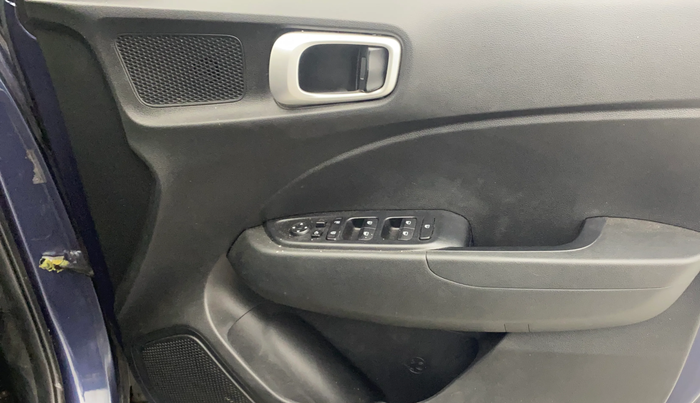 2021 Hyundai VENUE SX 1.0 TURBO, Petrol, Manual, 19,027 km, Driver Side Door Panels Control