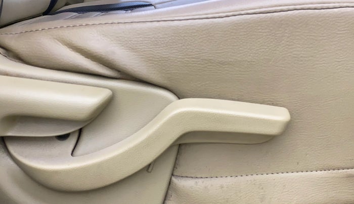 2014 Honda Amaze 1.5L I-DTEC VX, Diesel, Manual, 58,362 km, Driver Side Adjustment Panel