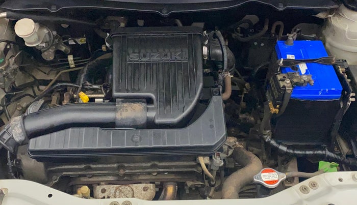 2014 Maruti Swift VXI, Petrol, Manual, 37,134 km, Engine View