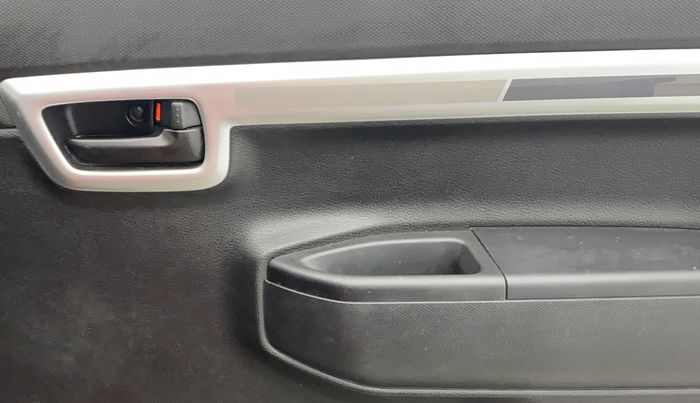 2021 Maruti S PRESSO VXI PLUS AMT, Petrol, Automatic, 39,389 km, Driver Side Door Panels Control