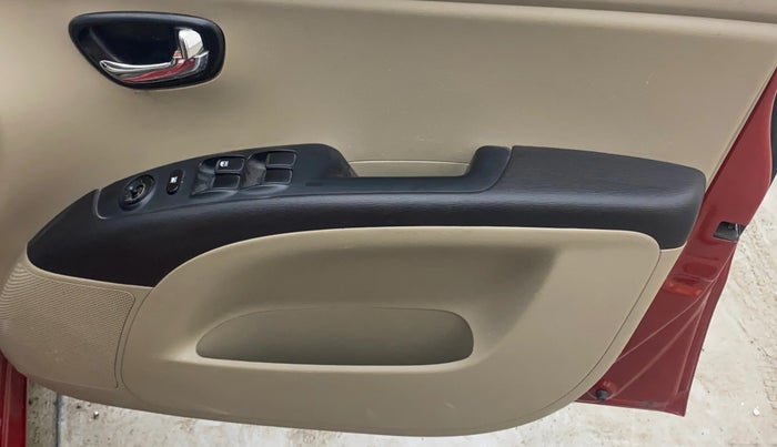 2013 Hyundai i10 SPORTZ 1.2, Petrol, Manual, 71,113 km, Driver Side Door Panels Control