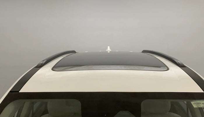 2023 Mahindra XUV700 AX 7 D MT 7 STR, Diesel, Manual, 47,576 km, Moonroof/ Sunroof