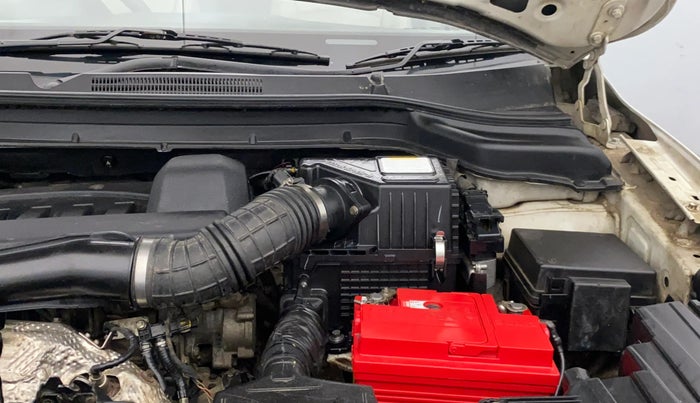 2021 Mahindra XUV300 W8 (O) 1.5 DIESEL AMT, Diesel, Automatic, 79,822 km, Engine View - Left