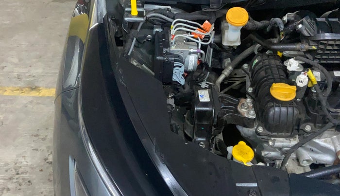 2025 Tata ALTROZ XZ PLUS PETROL, Petrol, Manual, 9,104 km, Engine View - Right