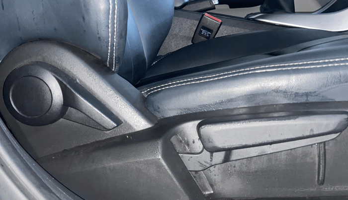 2025 Tata ALTROZ XZ PLUS PETROL, Petrol, Manual, 9,170 km, Driver Side Adjustment Panel