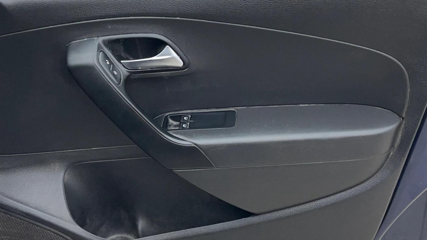2014 Volkswagen Polo TRENDLINE 1.2L PETROL, Petrol, Manual, 57,165 km, Driver Side Door Panels Control