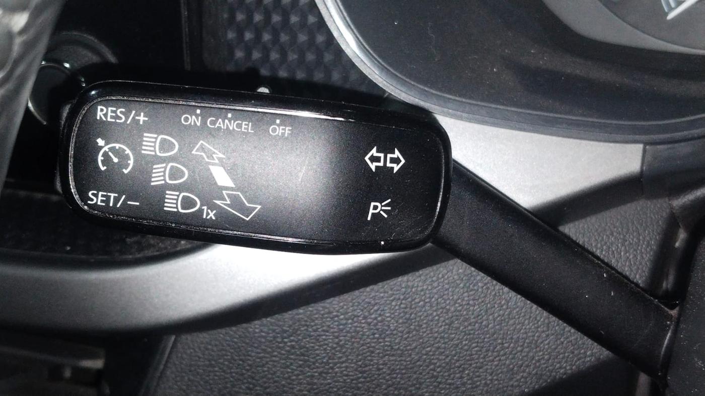 2022 Skoda KUSHAQ AMBITION 1.0L TSI MT, Petrol, Manual, 47,063 km, Adaptive Cruise Control