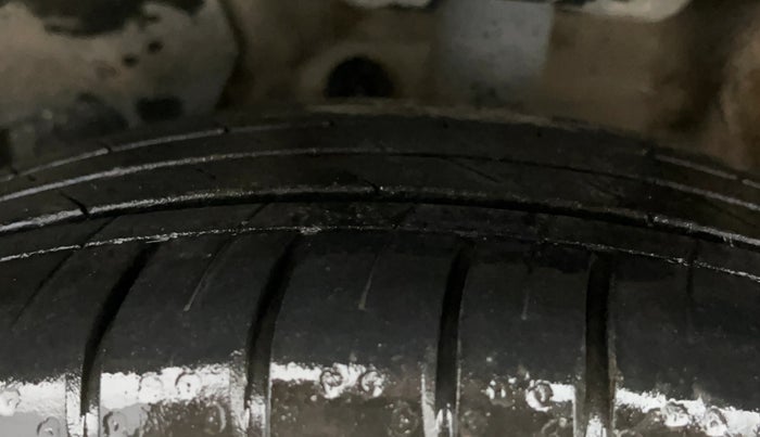 2023 MG HECTOR SAVVY PRO 1.5 TURBO CVT PETROL, Petrol, Automatic, 40,453 km, Left Front Tyre Tread