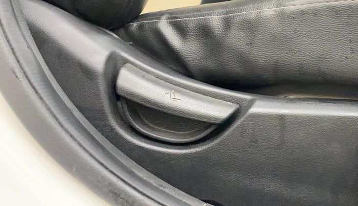 2014 Hyundai Grand i10 ASTA AT 1.2 KAPPA VTVT, Petrol, Automatic, 44,084 km, Driver Side Adjustment Panel