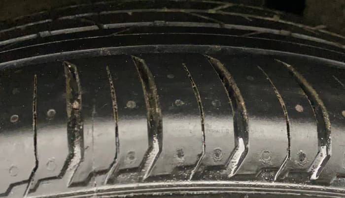 2018 Maruti Baleno ZETA PETROL 1.2, Petrol, Manual, 69,375 km, Left Rear Tyre Tread
