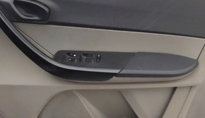 2019 Tata Tiago XZ PETROL, Petrol, Manual, 53,702 km, Driver Side Door Panels Control