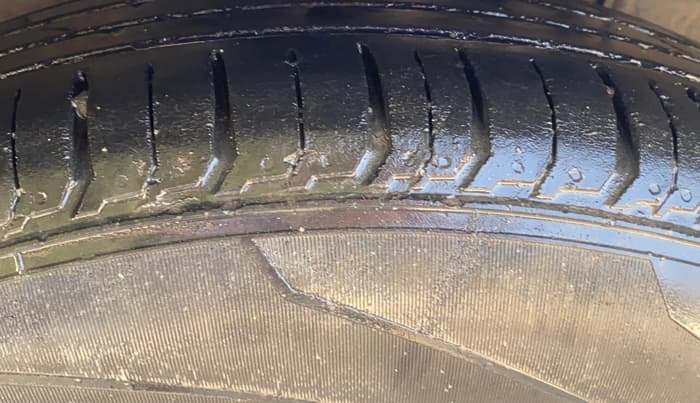 2016 Toyota Corolla Altis JS PETROL, Petrol, Manual, 74,046 km, Right Front Tyre Tread