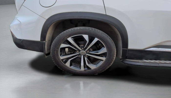 2023 MG HECTOR PLUS SHARP PRO 1.5 PETROL TURBO CVT 6 STR, Petrol, Automatic, 21,069 km, Right Rear Wheel