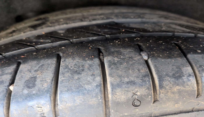 2015 Mercedes Benz CLS Class CLS 250 CDI, Diesel, Automatic, 31,794 km, Left Front Tyre Tread