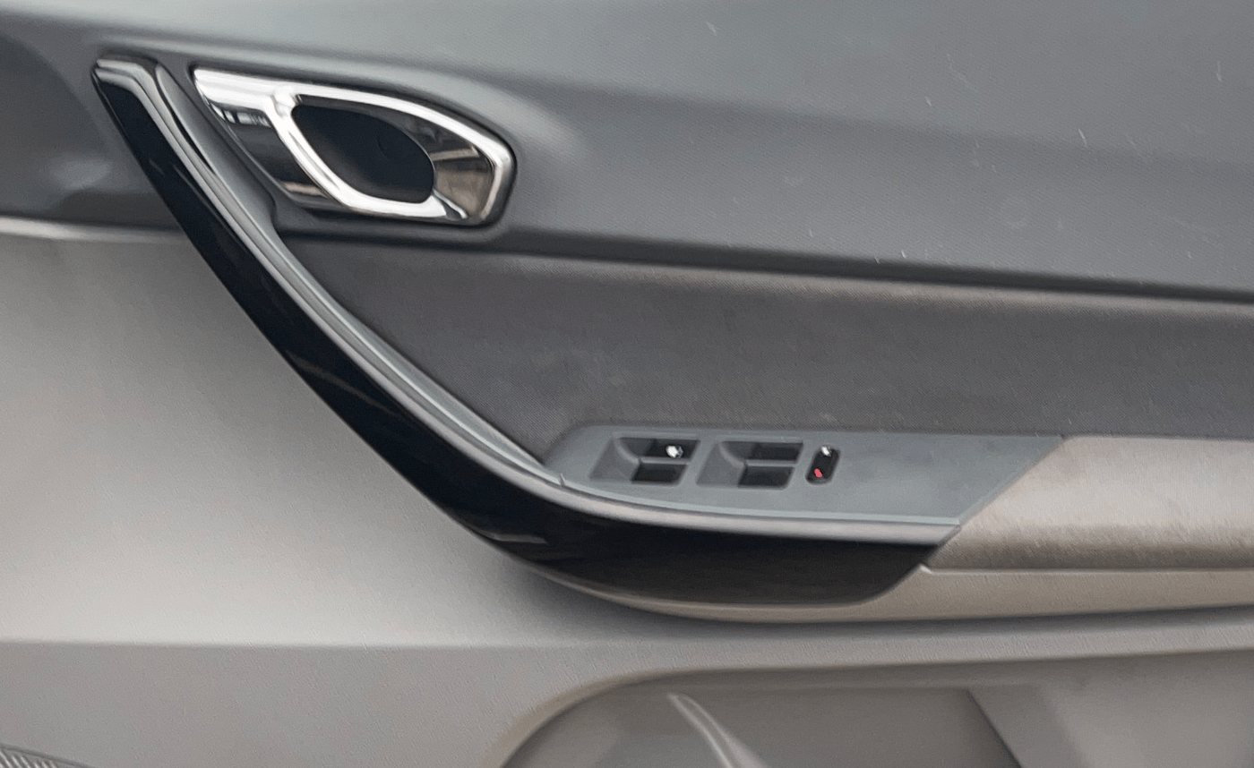 2021 Tata TIGOR XZA PLUS PETROL, Petrol, Automatic, 48,210 km, Driver Side Door Panels Control