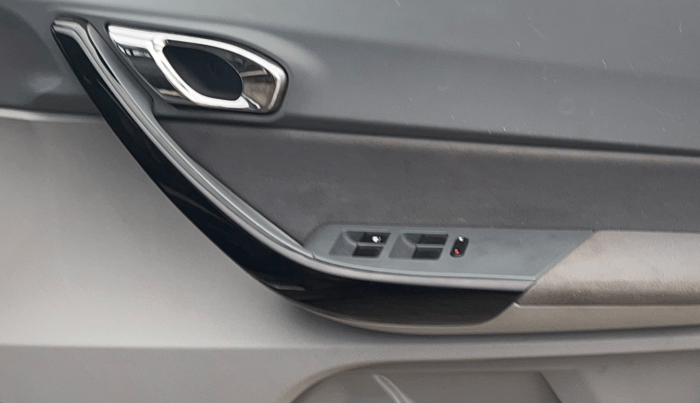 2021 Tata TIGOR XZA PLUS PETROL, Petrol, Automatic, 48,210 km, Driver Side Door Panels Control